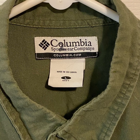 Columbia short-sleeve button-down shirt - Picture 2 of 2